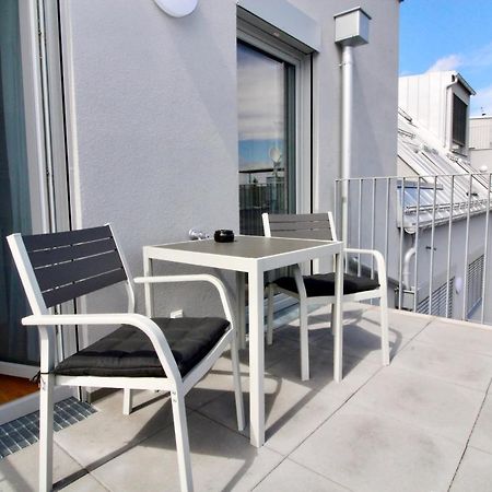 Modern Balcony Apartment With Pool Close To Lake In "Donaustadt" Wenen Buitenkant foto